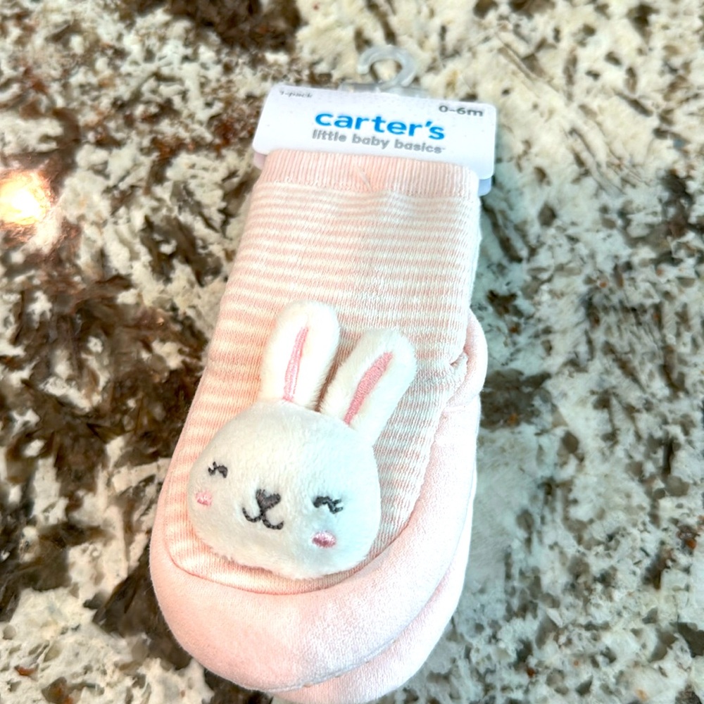 New with tag! Play socks 0-6 months